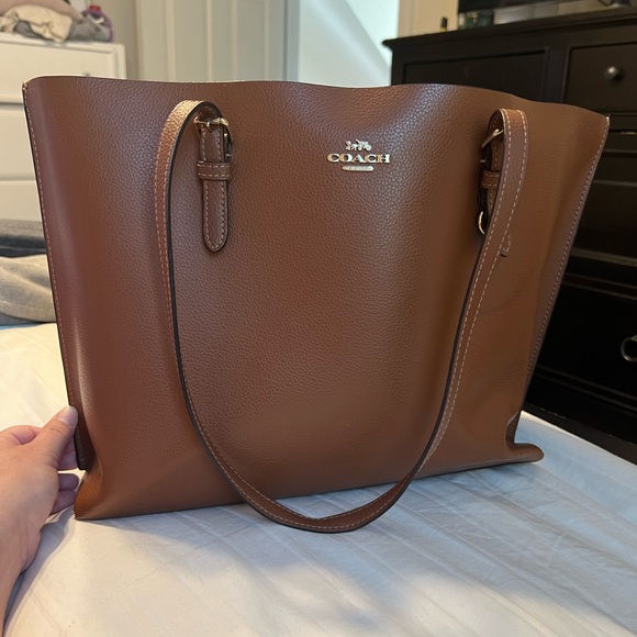 Coach Handbags - Coach Mollie tote bag